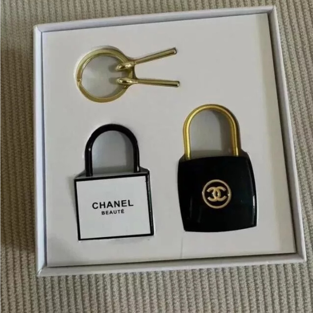 CHANEL Black and Gold Accessory Set